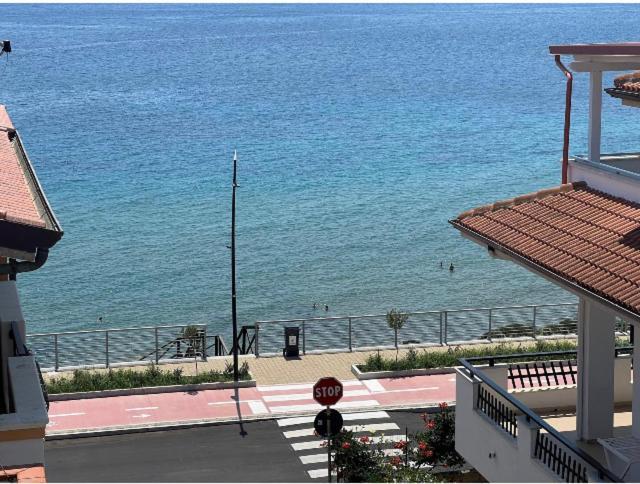 Albergo Florida Capo Rizzuto Exterior photo
