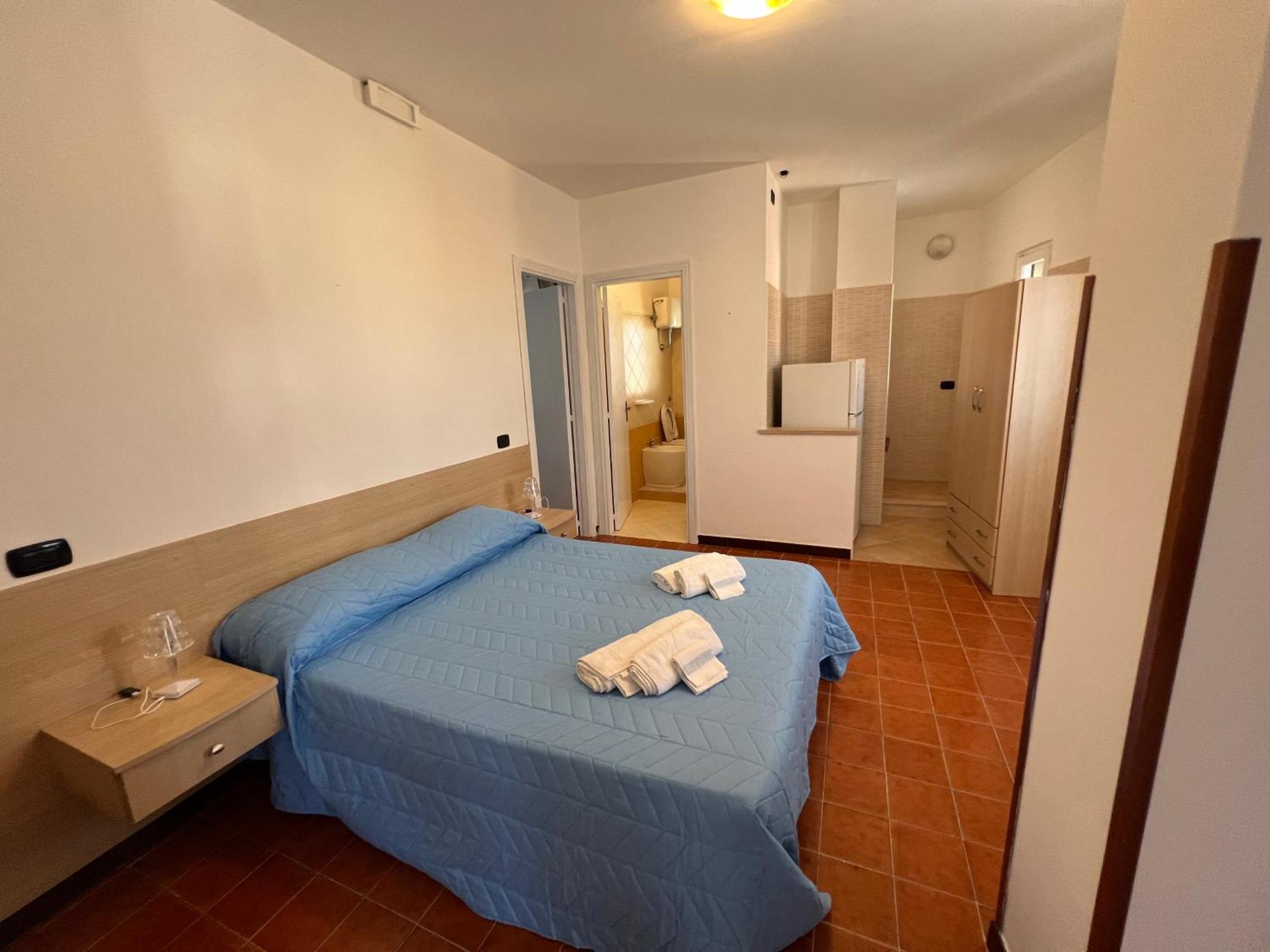 Albergo Florida Capo Rizzuto Exterior photo