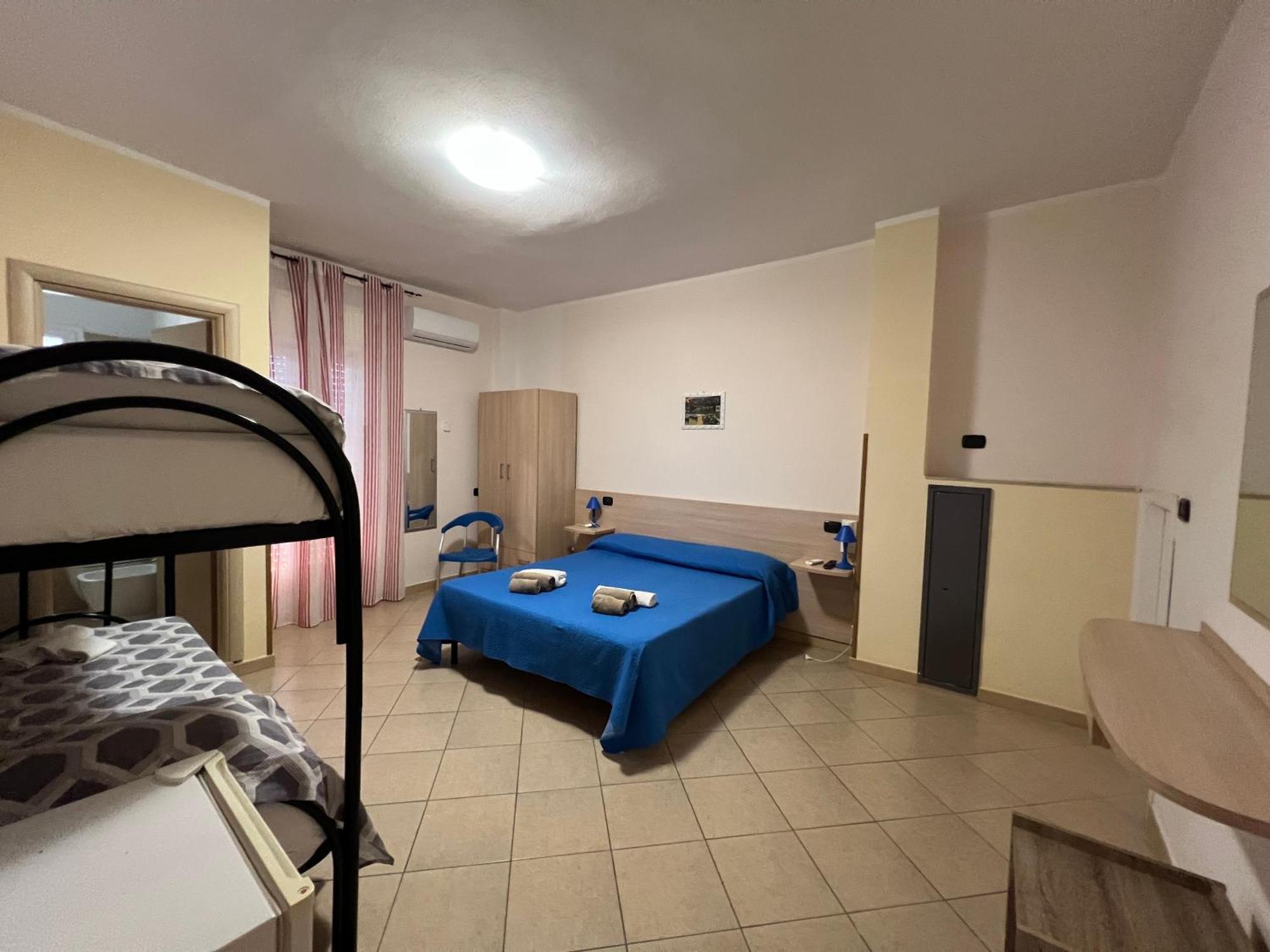 Albergo Florida Capo Rizzuto Exterior photo